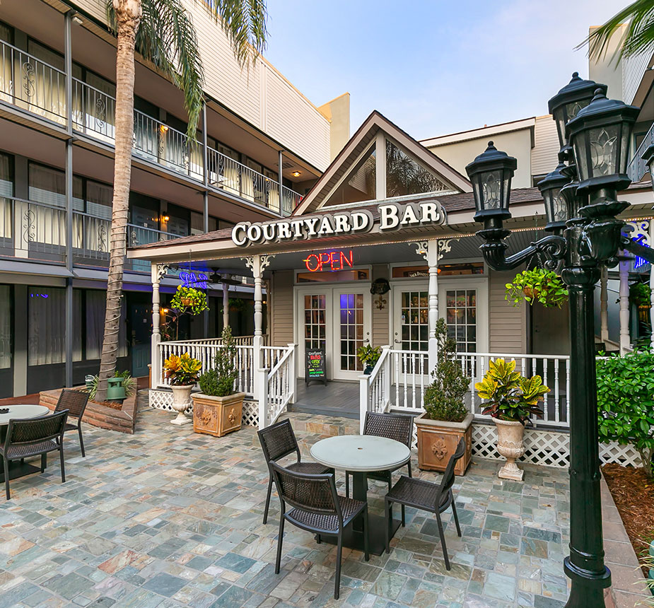 Courtyard Bar
